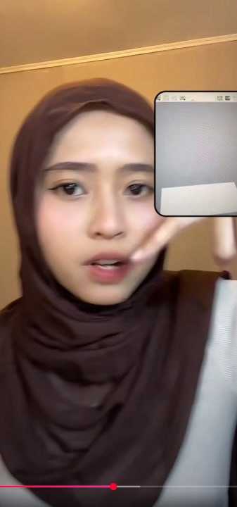 Amalia Mutia photo 4